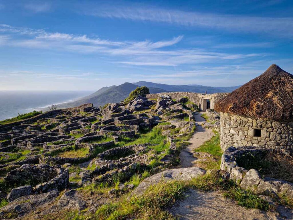 Vista sobre o Castro do Monte de Santa Tecla em La Guardia